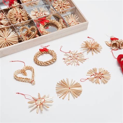 Šiaudiniai žaisliukai