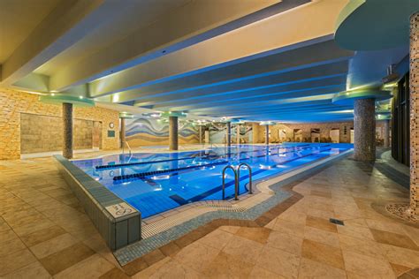 Forum Palace baseinas