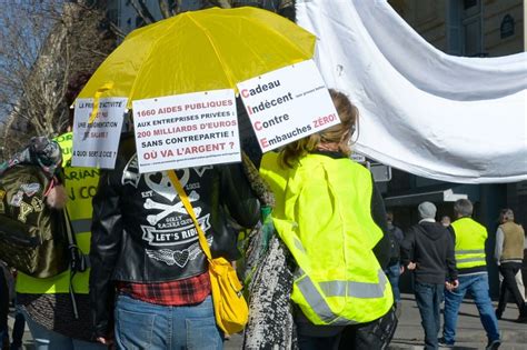 Geltonųjų liemenių protestai