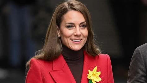 Kate Middleton su kūdikiu