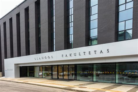 LSMU gimnazijos pastatas