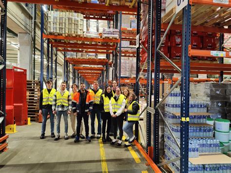 Logistikos studentai