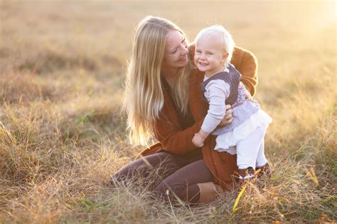 Mama su vaiku kepa sausainius