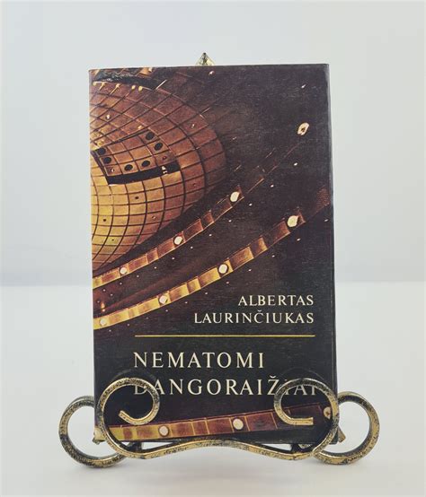 Manilos dangoraižiai