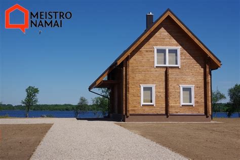 Medinio namo statyba