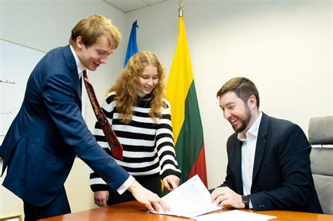 Moksleiviai Tokijuje