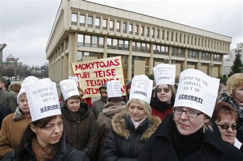 Mokytojai protestuoja