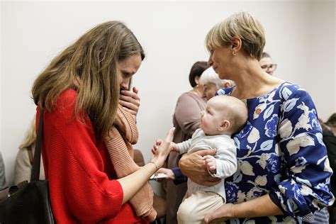 Motinos ir vaiko globos namų darbuotojai