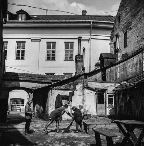 Nuotraukos iš knygos