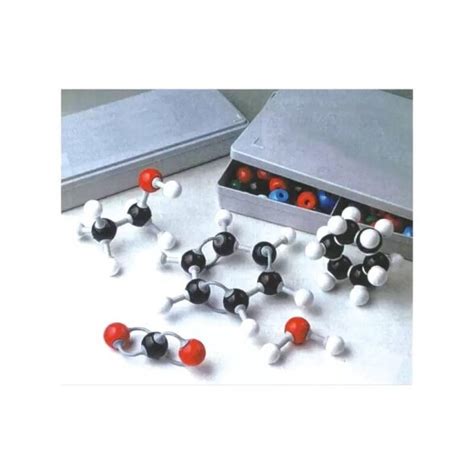 Oksikodono molekulinė struktūra