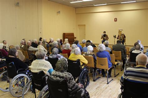 Pagyvenusių žmonių globa