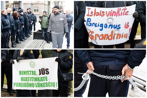 Protestuojantys pareigūnai