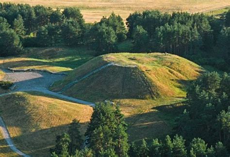 Salduvės piliakalnis Šiauliuose