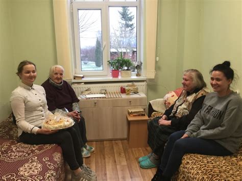 Senelių namų veikla