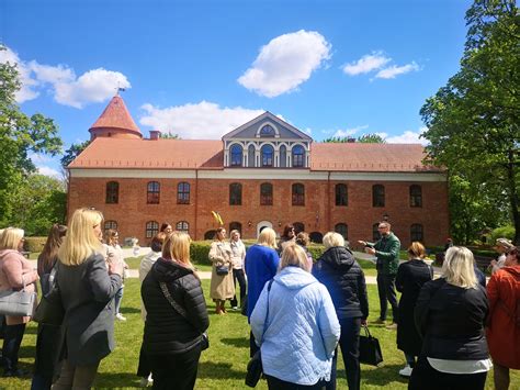 Socialiniai pedagogai