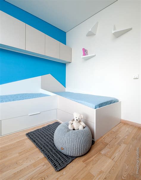 Vaikų kambario interjeras su jūros motyvais