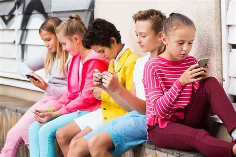 Vaikai su autizmu mokykloje